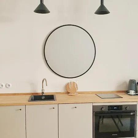 Tennis Apartament